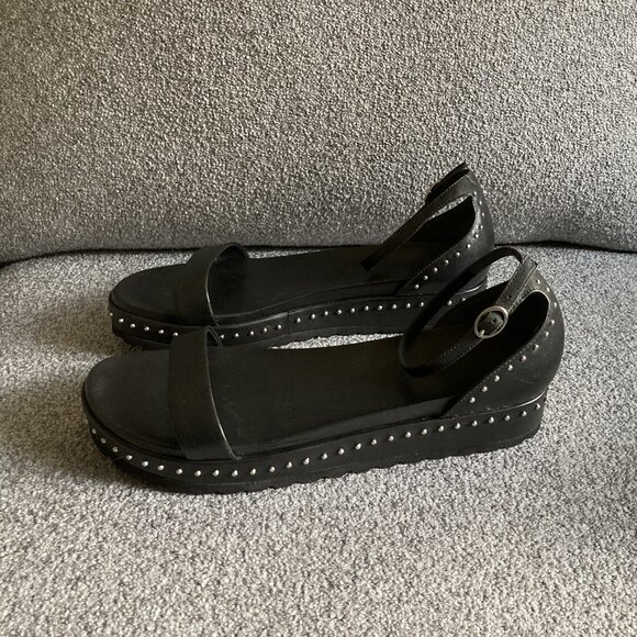 Black Leather Flat Sandals - Picture 1 of 4